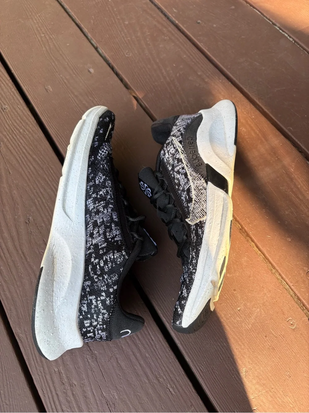 Nike Black and White Knit Running Sneakers
